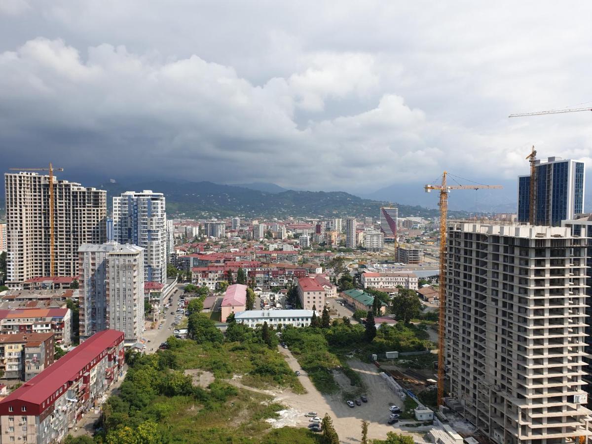 Sky-G Sea View Apartment 巴统 外观 照片