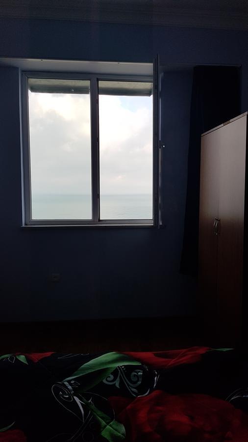 Sky-G Sea View Apartment 巴统 外观 照片