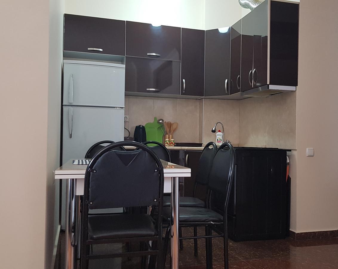 Sky-G Sea View Apartment 巴统 外观 照片