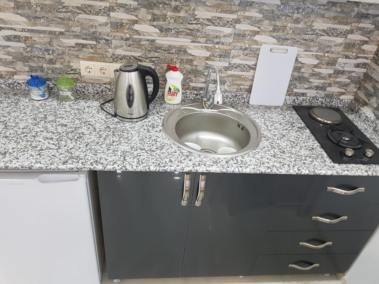 Sky-G Sea View Apartment 巴统 外观 照片
