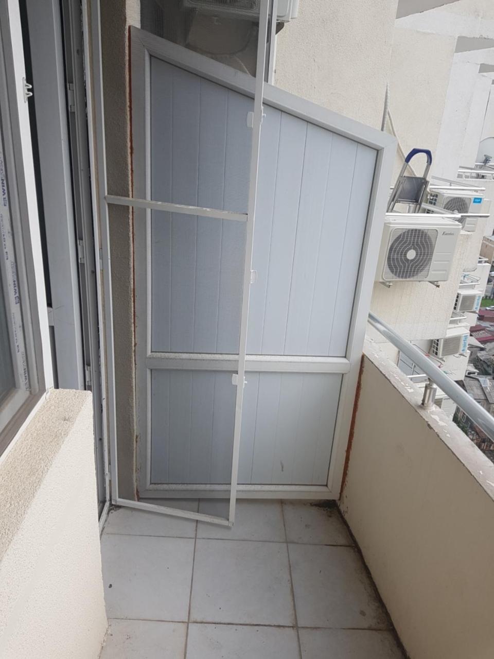 Sky-G Sea View Apartment 巴统 外观 照片