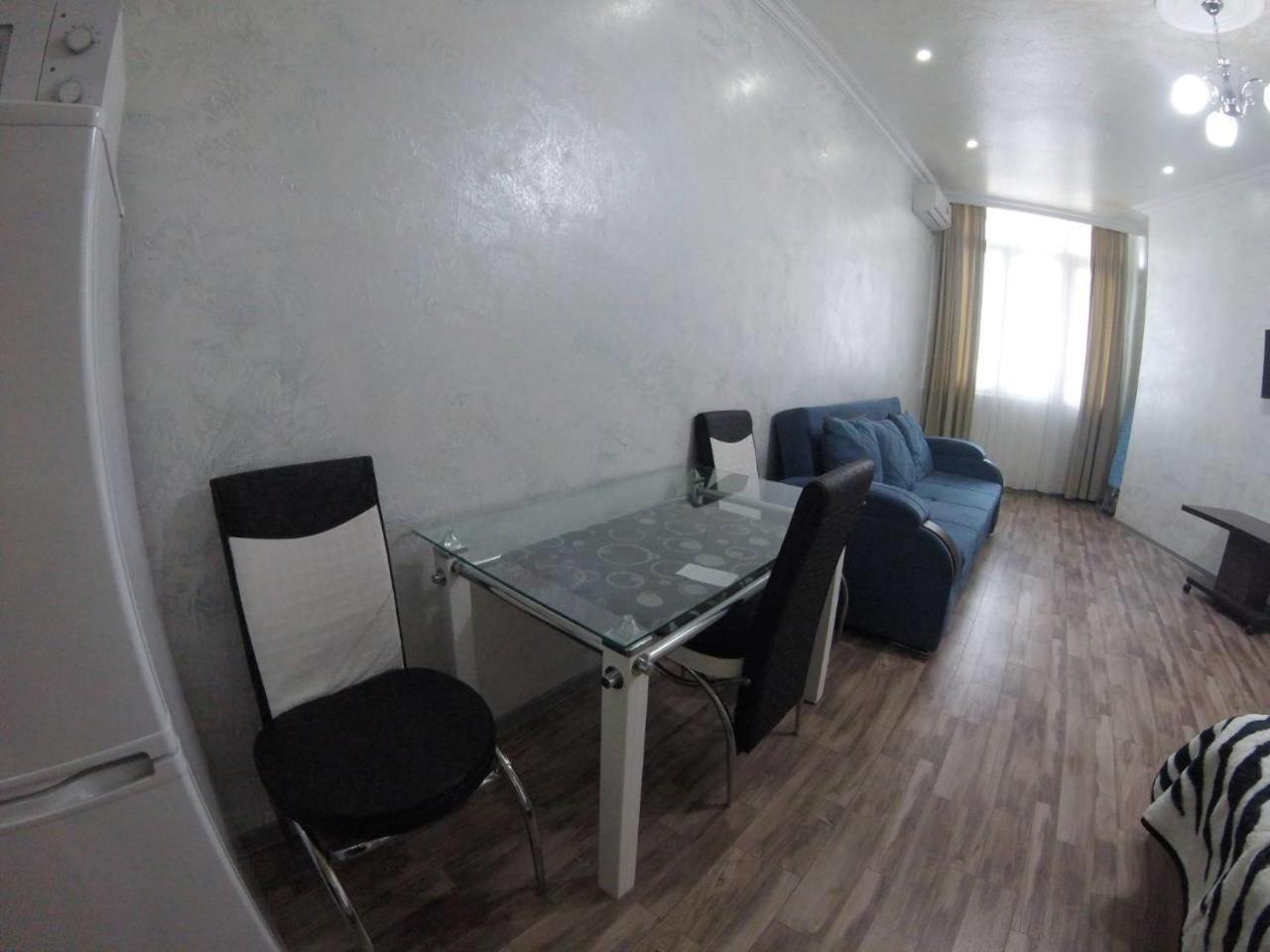 Sky-G Sea View Apartment 巴统 外观 照片