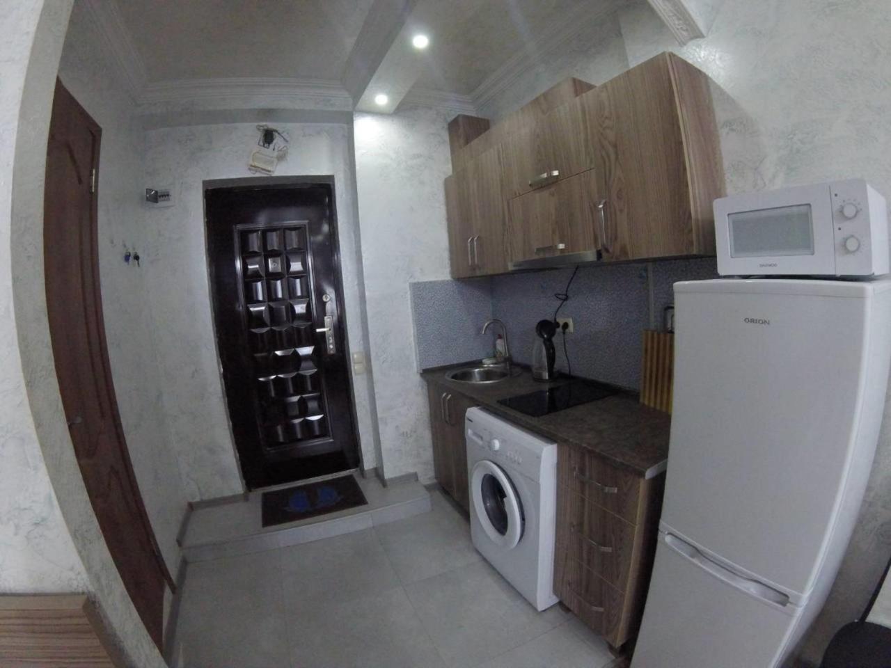 Sky-G Sea View Apartment 巴统 外观 照片