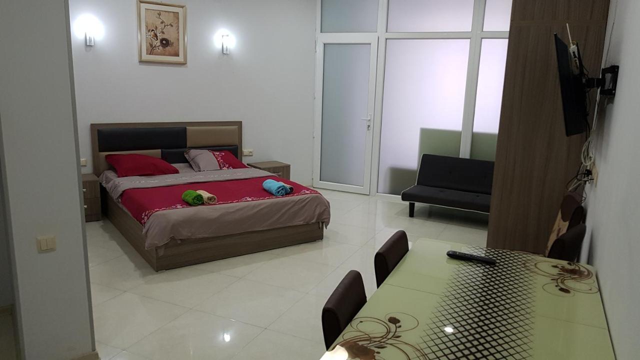 Sky-G Sea View Apartment 巴统 外观 照片